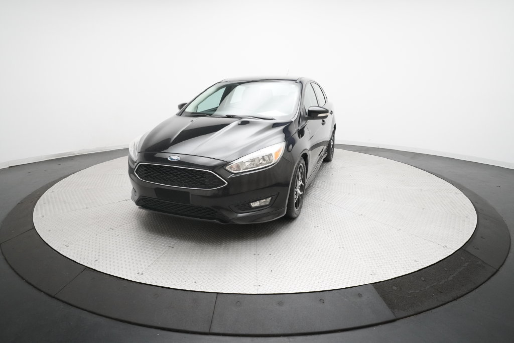 Used 2016 Ford Focus SE w/ SE Sport Package FWD image 10