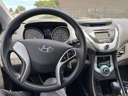 Used 2011 Hyundai Elantra GLS FWD image 12