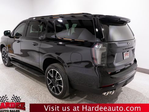 Used 2026 Chevrolet Suburban RST w/ Comfort Package AWD/4WD image 3