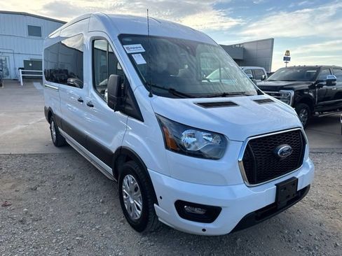 Used 2025 Ford Transit 350 XLT RWD image 7