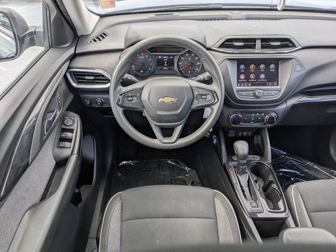 Used 2021 Chevrolet TrailBlazer LS FWD image 15