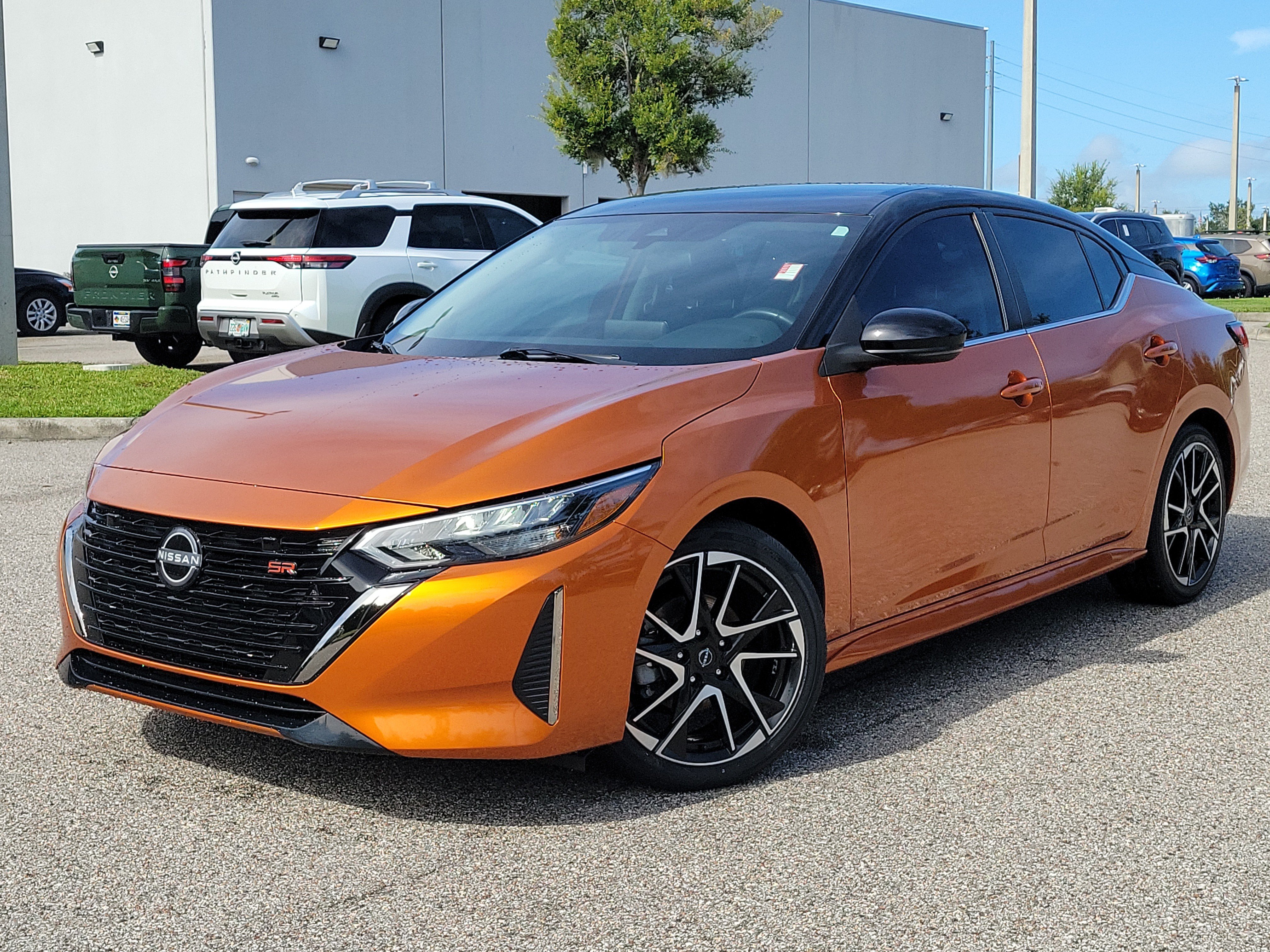Certified 2024 Nissan Sentra SR w/ Lighting Package FWD image 33
