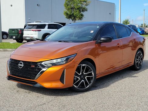 Certified 2024 Nissan Sentra SR w/ Lighting Package FWD image 33