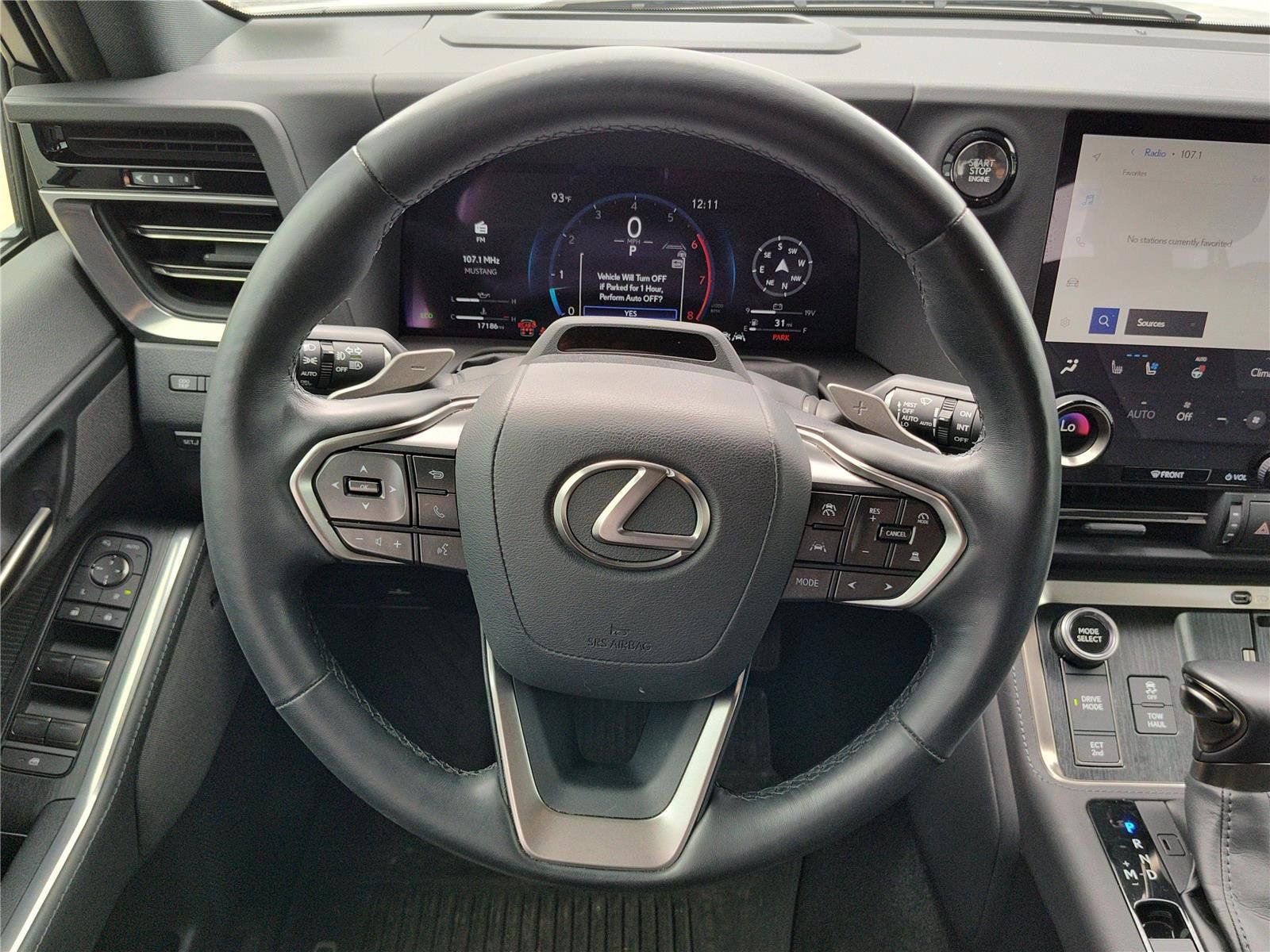 Used 2024 Lexus GX 550 w/ Accessory Package (Z1) AWD/4WD image 19