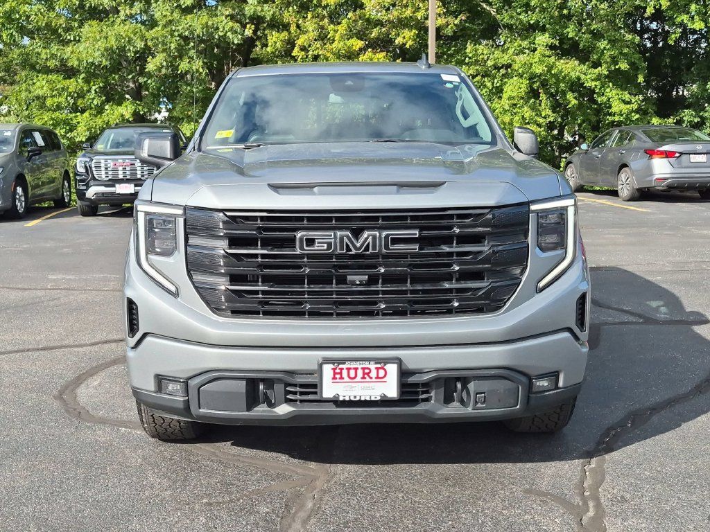 Used 2023 GMC Sierra 1500 Elevation w/ Elevation Premium Package AWD/4WD image 8