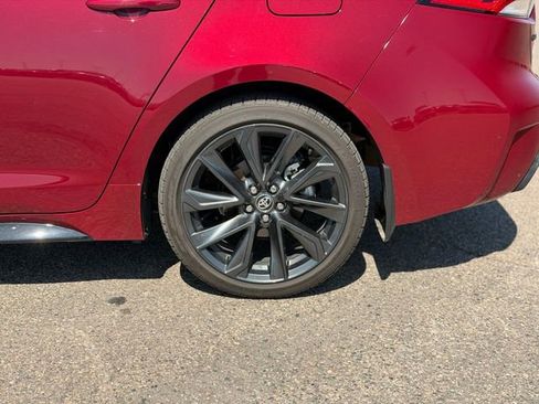 Used 2025 Toyota Corolla SE w/ SE Premium Package image 13