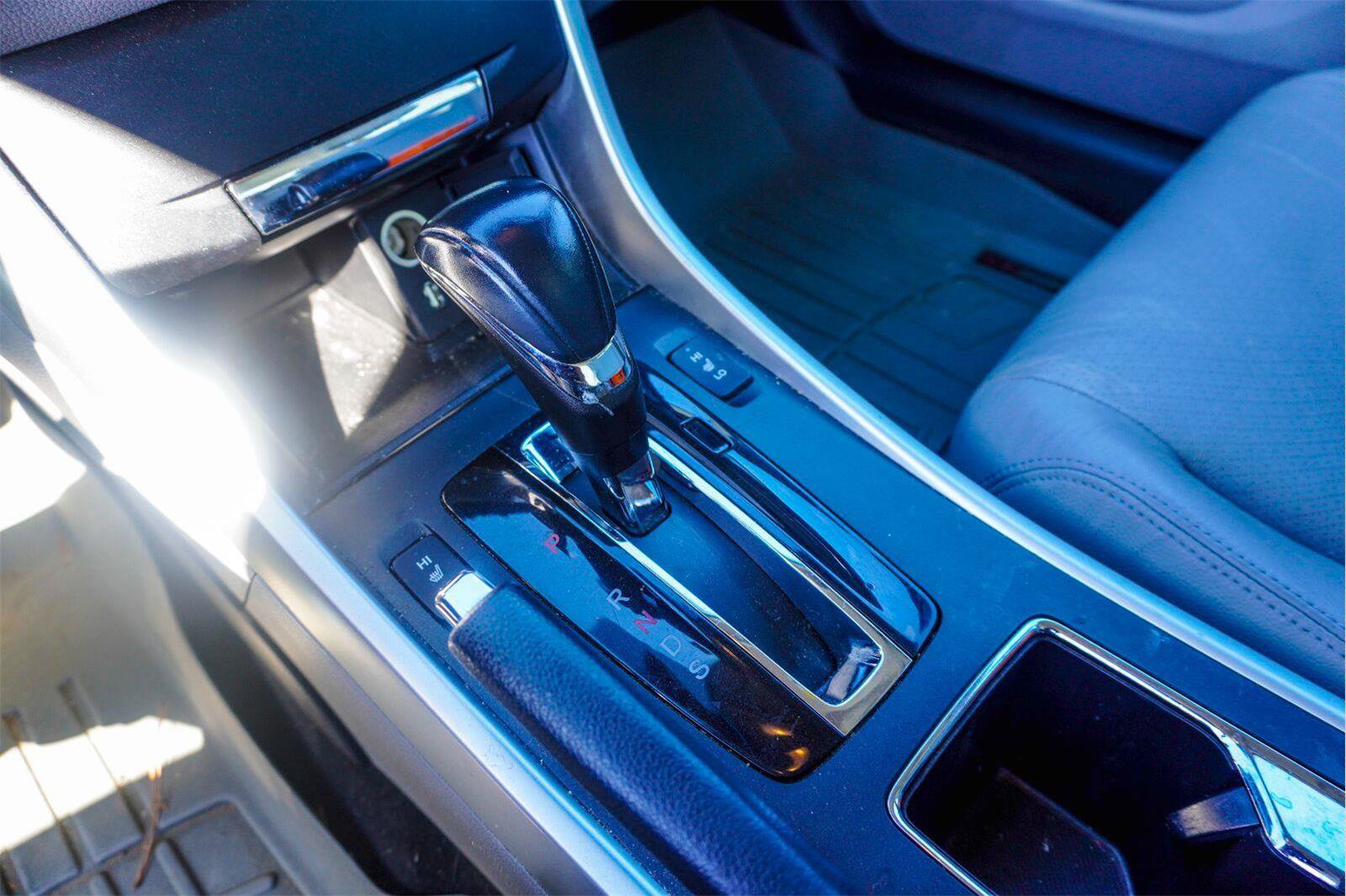 Used 2015 Honda Accord EX-L image 24