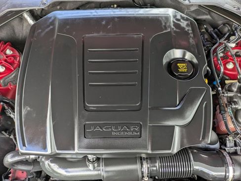 Used 2019 Jaguar XF Prestige image 22