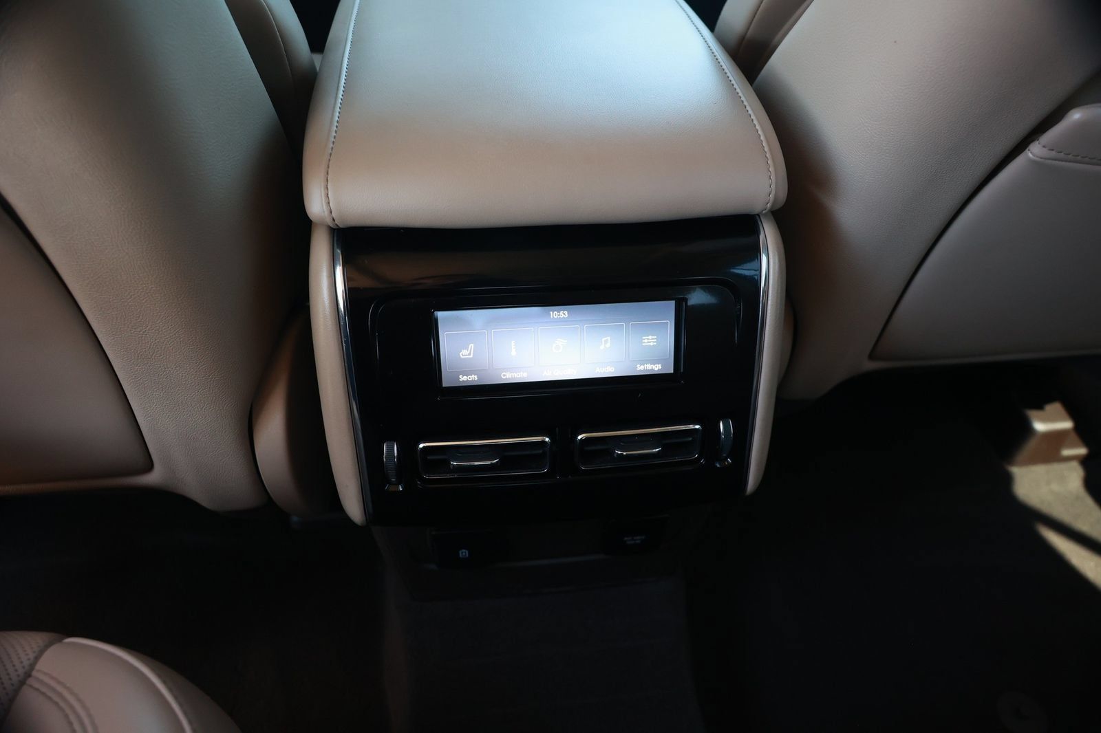 Used 2024 Lincoln Aviator Reserve w/ Equipment Group 201A AWD/4WD image 34