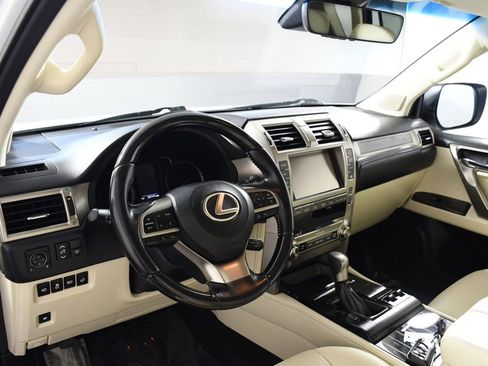 Used 2021 Lexus GX 460 Premium w/ Premium Package image 12