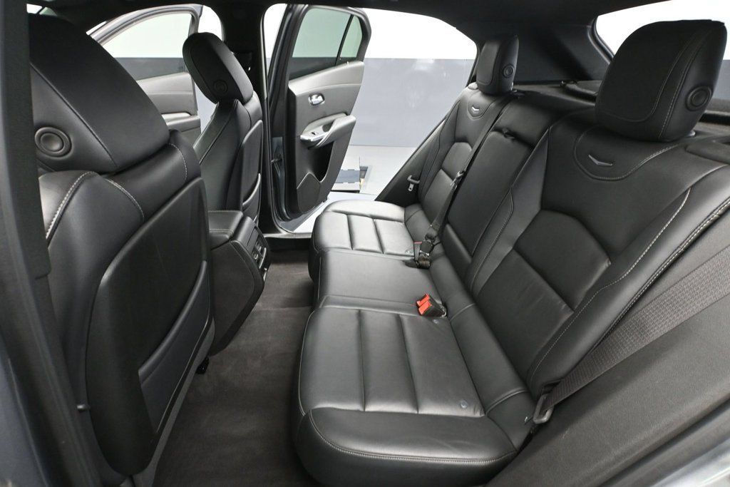 Used 2023 Cadillac XT4 Premium Luxury AWD/4WD image 30