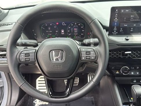 Used 2025 Honda Accord Sport image 21