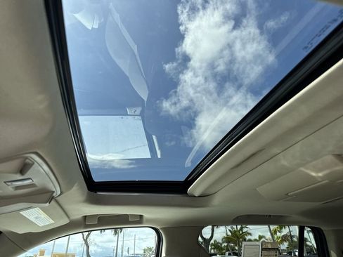 Used 2018 Cadillac Escalade Luxury AWD/4WD image 51