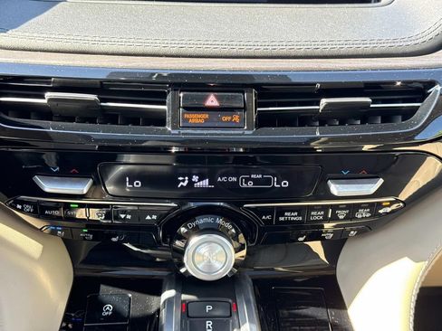 Used 2023 Acura MDX w/ Advance Package AWD/4WD image 7