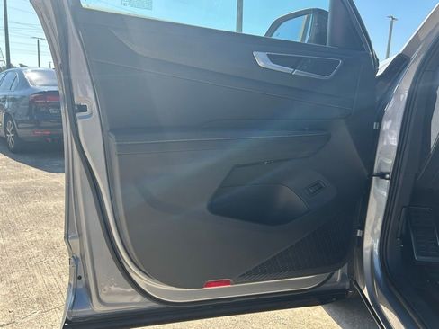 New 2026 Volkswagen Atlas Cross Sport SEL R-Line image 51