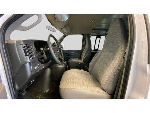 New 2025 GMC Savana 3500 Extended w/ Driver Convenience Package image 11