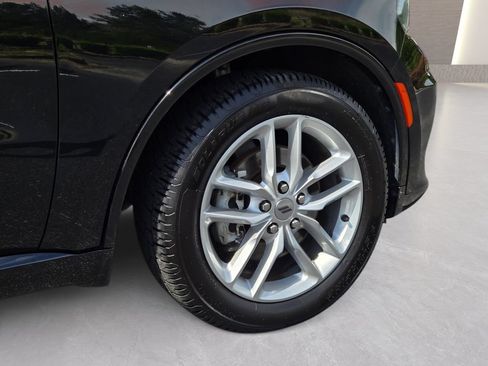Used 2024 Dodge Durango GT RWD image 11