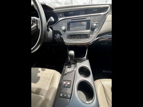 Used 2013 Toyota Avalon XLE Touring FWD image 16