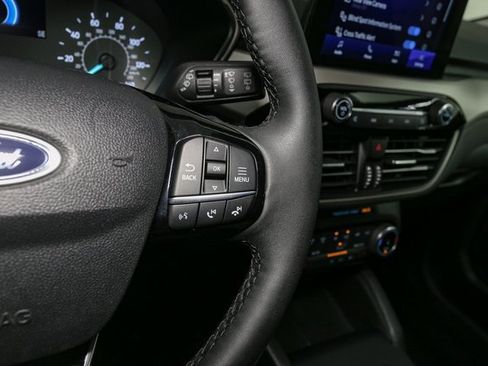 Used 2022 Ford Escape SE w/ Convenience Package image 30