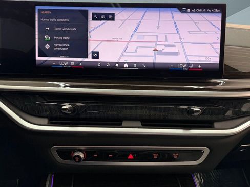 Used 2024 BMW X5 sDrive40i w/ M Sport Package RWD image 29