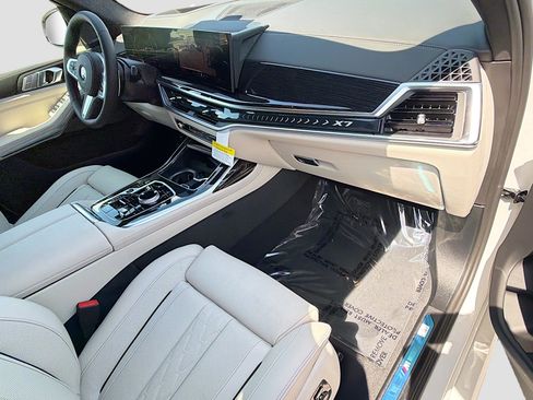 New 2027 BMW X7 xDrive40i w/ Executive Package AWD/4WD image 45