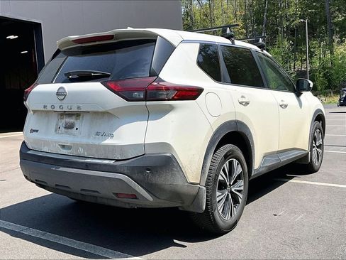 Used 2023 Nissan Rogue SV AWD/4WD image 4