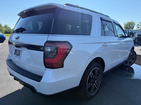 Used 2019 Ford Expedition Limited w/ Equipment Group 303A AWD/4WD image 5