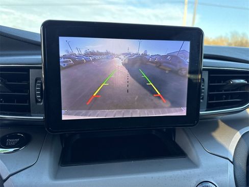 Used 2023 Ford Explorer XLT w/ Equipment Group 202A image 17