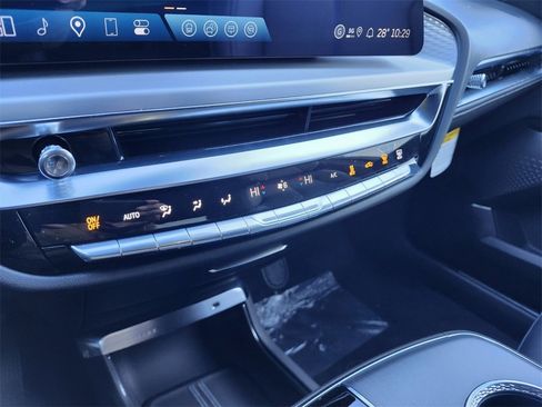 New 2026 Cadillac Lyriq Luxury image 21