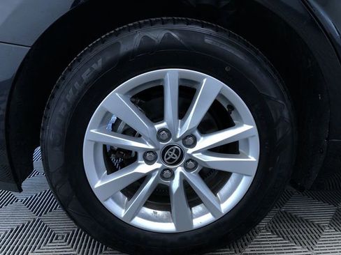 Certified 2025 Toyota Camry LE image 17