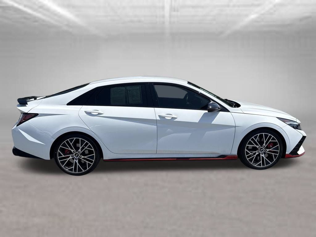 Used 2022 Hyundai Elantra N FWD image 6