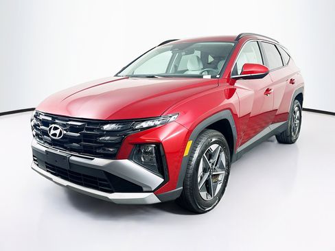 Used 2025 Hyundai Tucson SEL AWD/4WD image 3