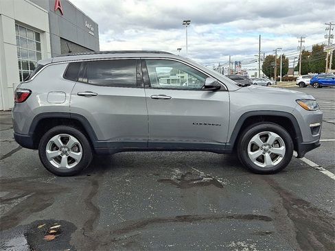 Used 2021 Jeep Compass Latitude w/ Driver Assistance Group image 10