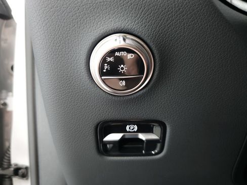 Used 2025 Mercedes-Benz GLC 63 AMG S image 10