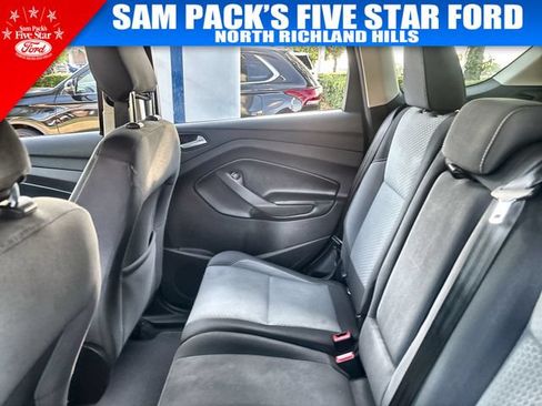 Used 2019 Ford Escape SE FWD image 14