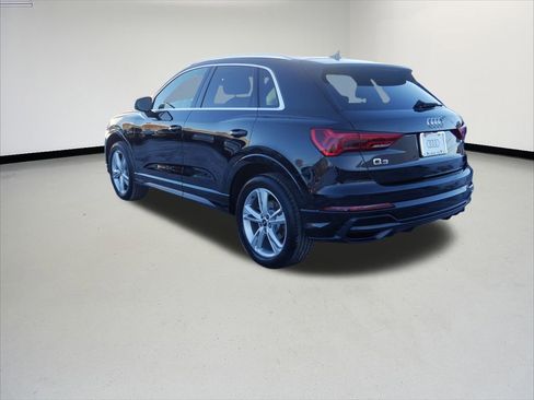 Certified 2022 Audi Q3 2.0T Premium Plus w/ Premium Plus Package image 3