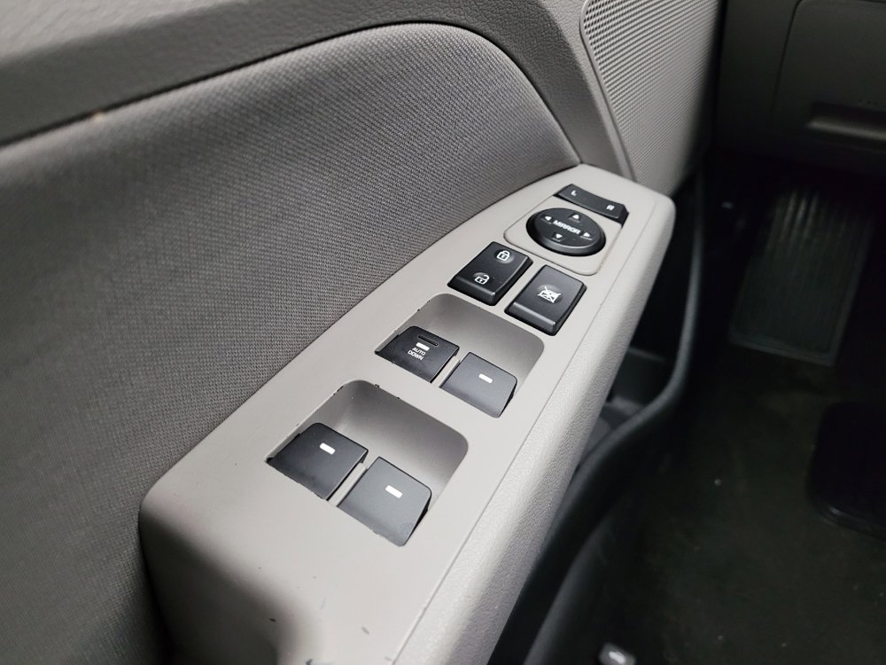 Used 2019 Hyundai Elantra SEL FWD image 27
