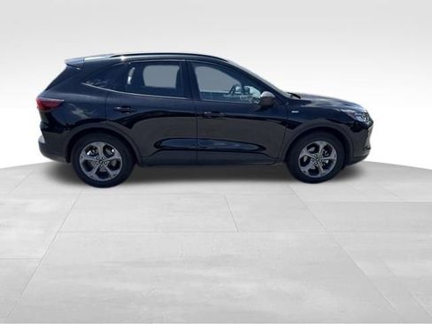 Used 2025 Ford Escape ST-Line FWD image 5