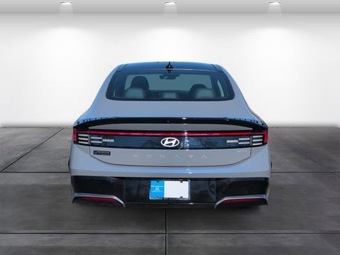 Used 2025 Hyundai Sonata Limited image 5