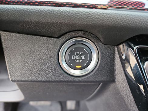 Used 2025 Chevrolet Traverse Z71 image 20