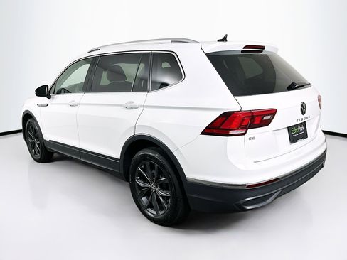 Used 2024 Volkswagen Tiguan SE image 5