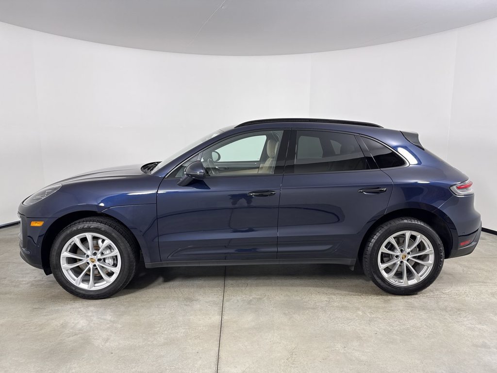 Certified 2023 Porsche Macan w/ Premium Package Plus AWD/4WD image 2