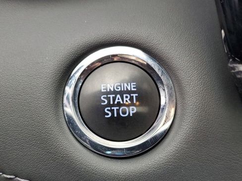 Used 2022 Toyota Highlander XSE image 34