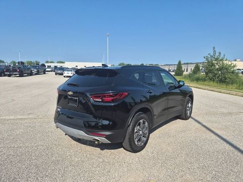 Used 2024 Chevrolet Blazer LT FWD image 6