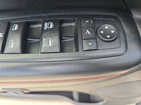 Used 2017 Jeep Grand Cherokee Trailhawk AWD/4WD image 28