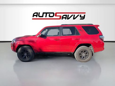 Used 2023 Toyota 4Runner TRD Off-Road Premium w/ Moonroof Package AWD/4WD image 4