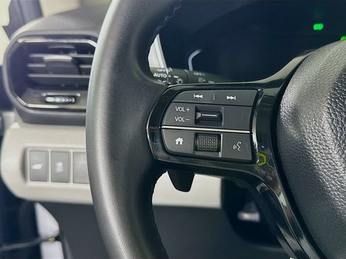 Used 2024 Honda Pilot Touring image 21