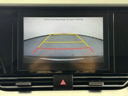 Used 2020 Kia Niro EX w/ Cold Weather Package image 26