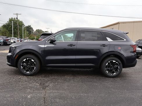New 2026 Kia Sorento S AWD/4WD image 4