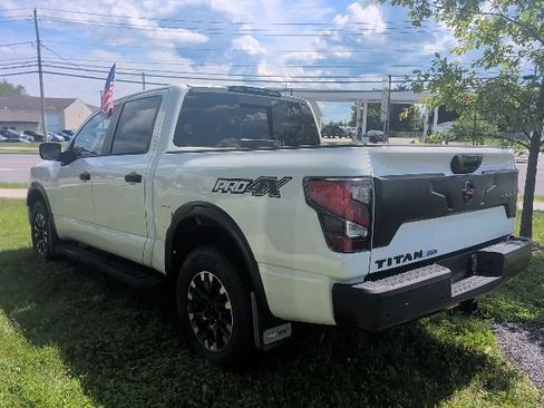 Used 2021 Nissan Titan PRO-4X w/ Off Road Protection Package AWD/4WD image 9